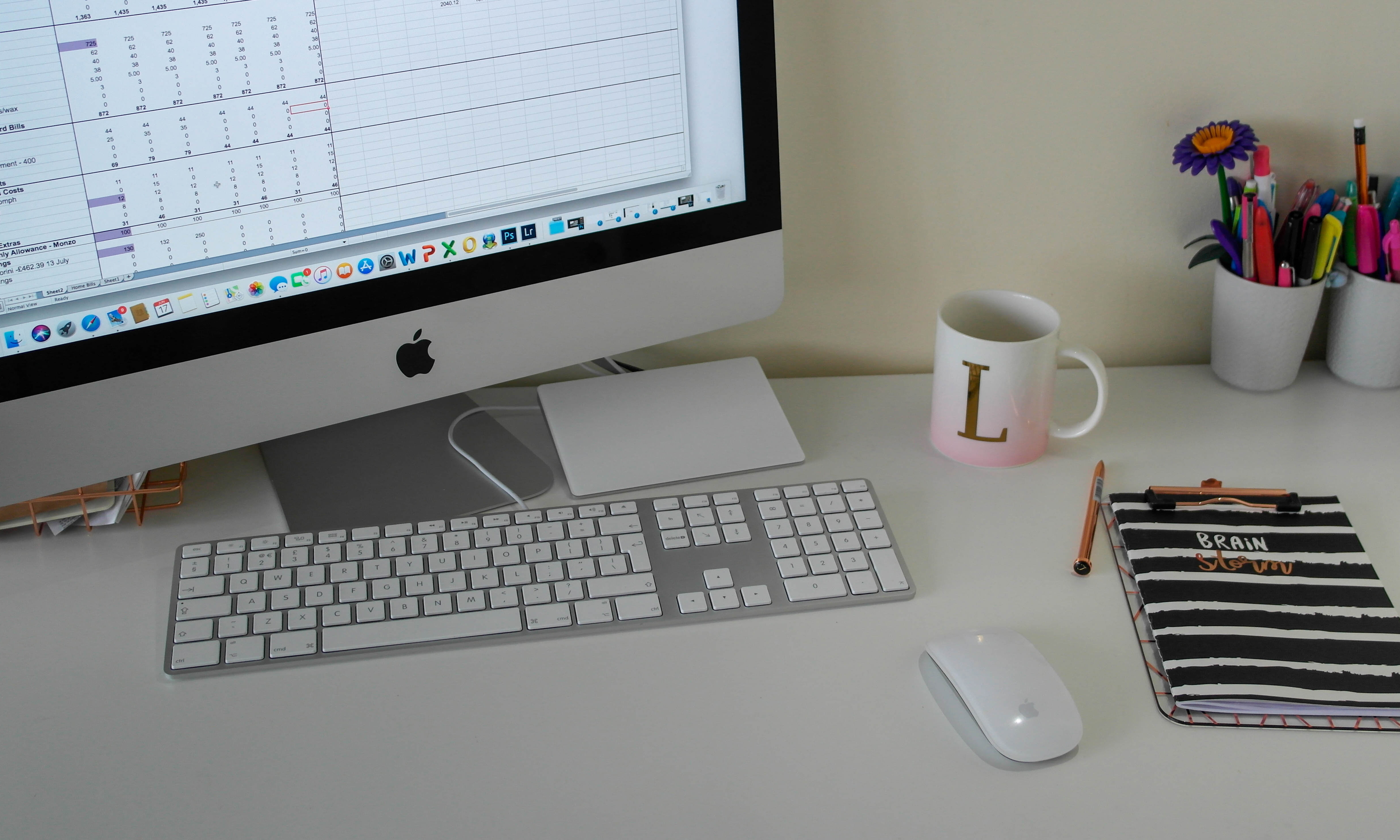 Freelance Bookkeeping & Virtual Assistant Services London - Lea-Anne Vienna Ltd